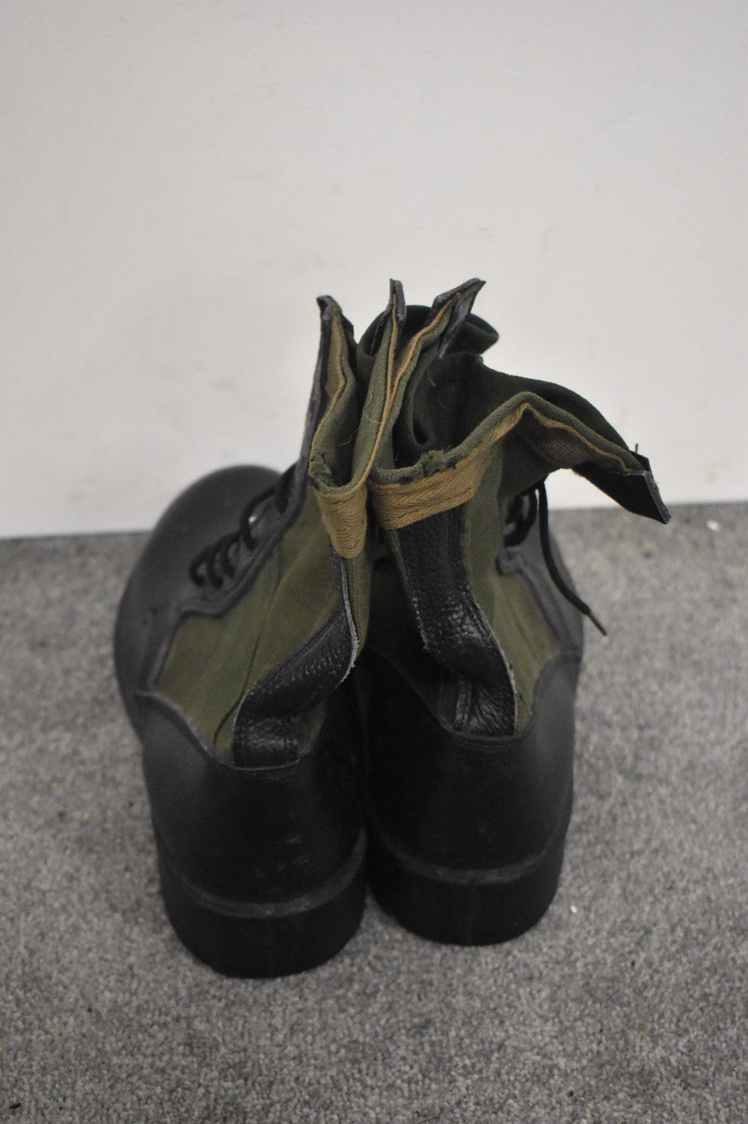 British Army Jungle Boots – UK Size 6 / EU 40