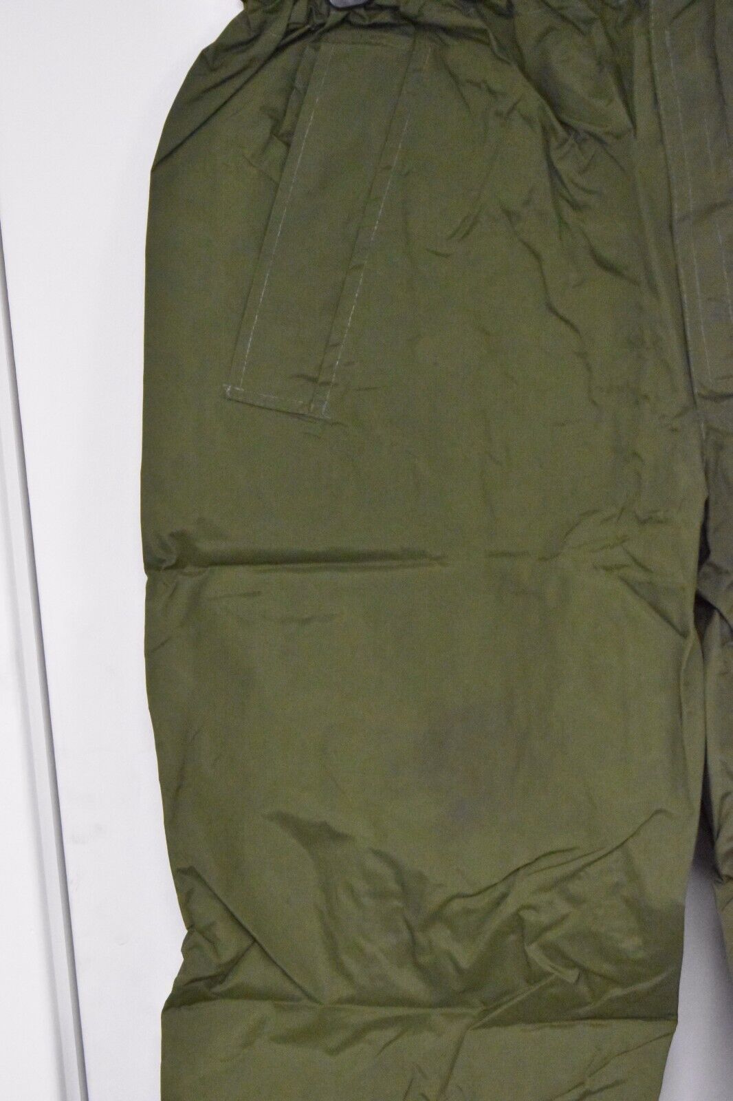 British Army/RAF Foul Weather Waterproof Trousers – Olive Green, Size 170/80