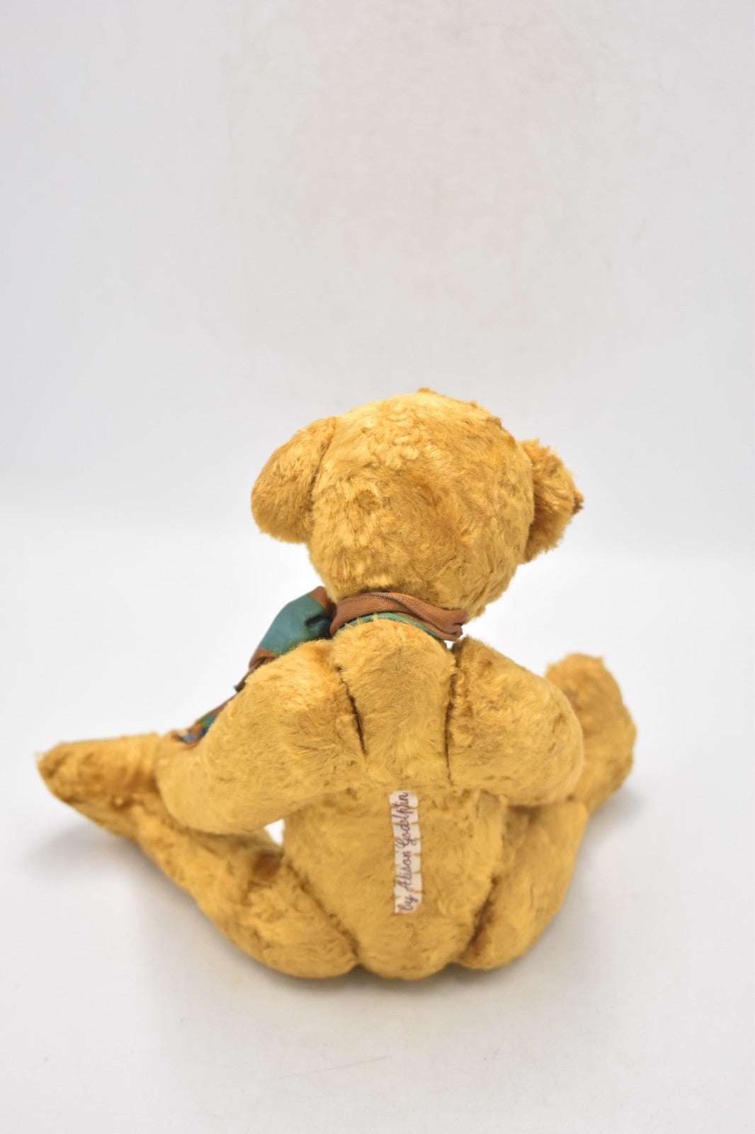 Tehidy Bears Artist Teddy Bear by Alison Godolphin “Oscar” – OOAK – 30cm – Tag