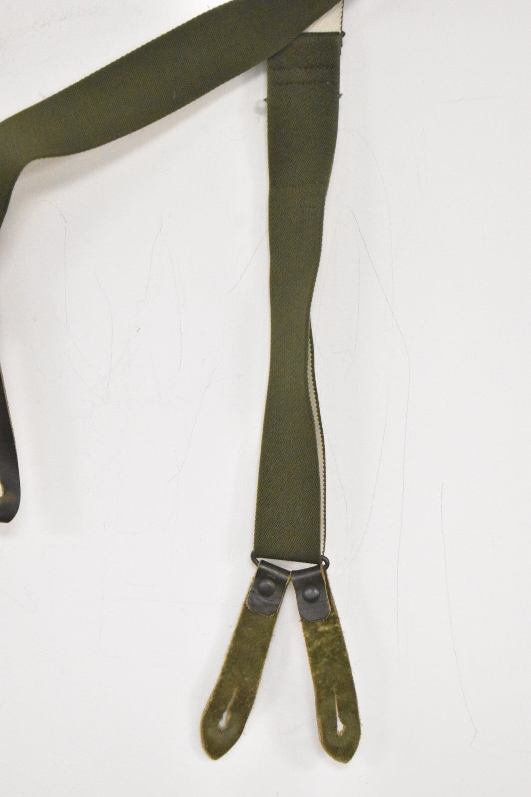 German Army Dark Green Braces with Leather Tabs – Adjustable 110cm – Military