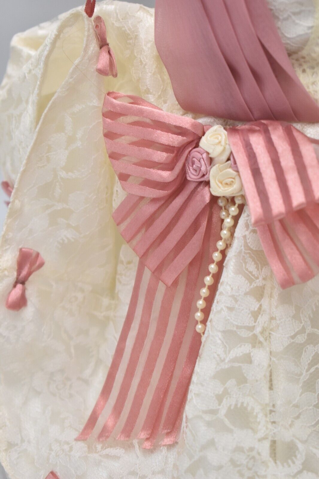 Vintage Porcelain Doll – Blonde Hair, Brown Eyes, Regency Cream Dress – 45cm