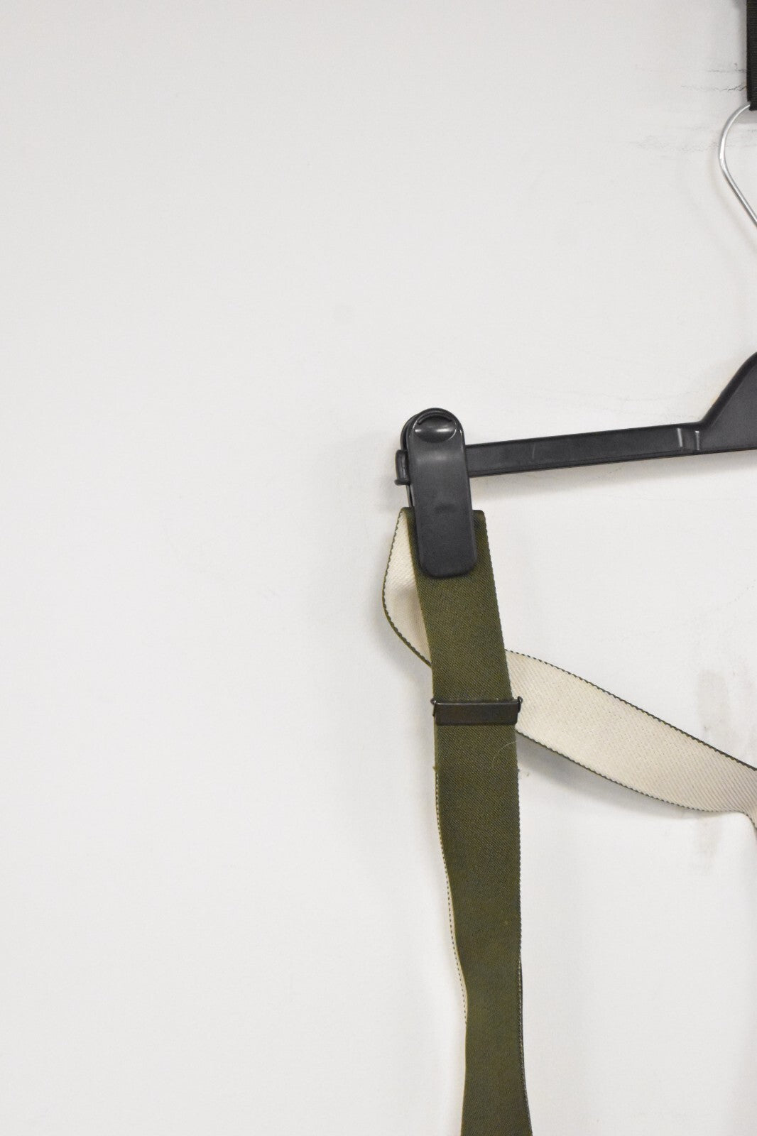 German Army Dark Green Braces with Leather Tabs – Adjustable 110cm – Military