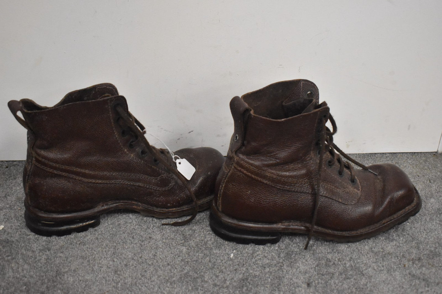 Vintage 1975 Swedish Army Tretorn Varnamo Brown Leather Combat Boots – UK Size 7