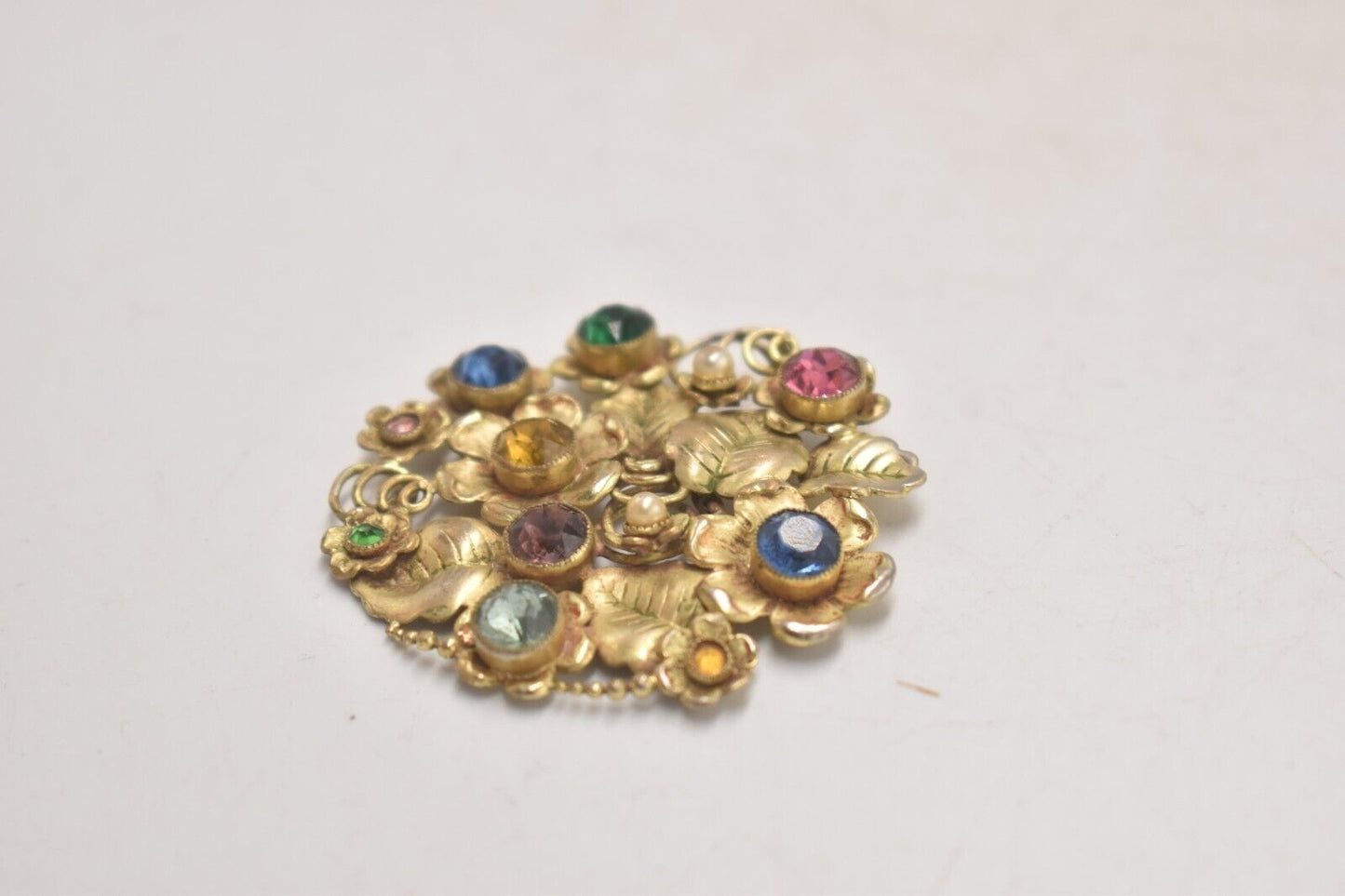 Vintage Gold Tone & Rhinestone Floral Pendant – 4.5cm