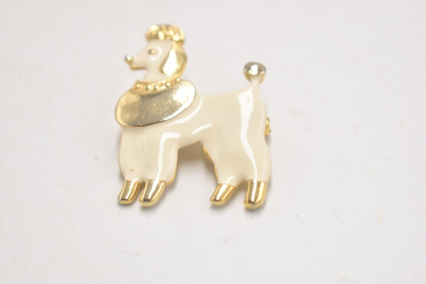 Vintage Poodle Dog Brooch – Cream & Gold Tone Women's Jewellery, 4cm