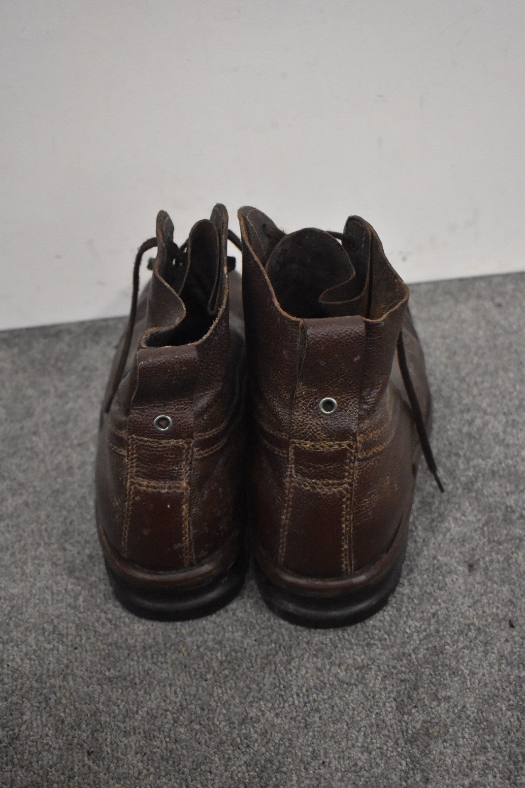 Vintage 1975 Swedish Army Tretorn Varnamo Brown Leather Combat Boots – UK Size 7