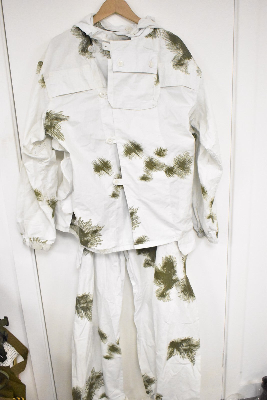 German Army BW Bundeswehr Snow Camo Suit – Jacket & Trousers – Size M/L
