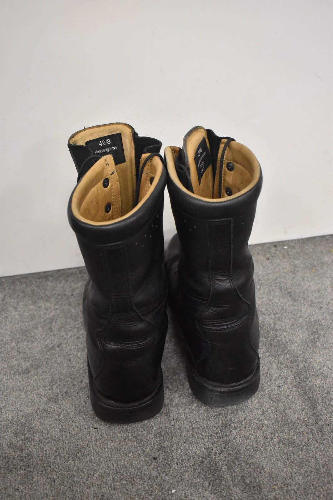 Austrian Army Black Heavyweight Leather-Lined Combat Boots – UK Size 8 / EU 42