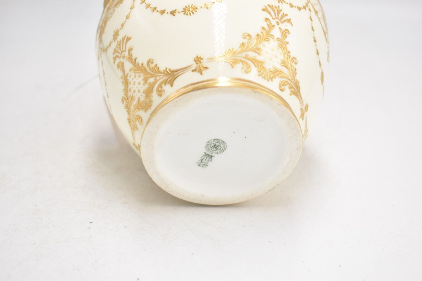 Antique Royal Doulton Rose & Gold Gilded Bud Vase (1901-1922)