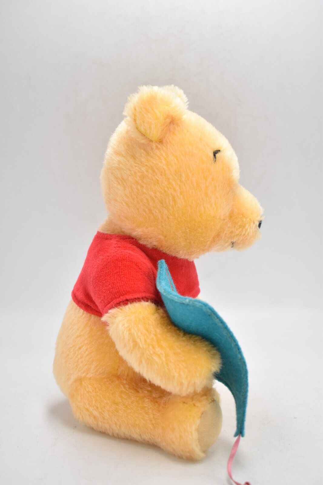 Steiff Disney Winnie The Pooh with Kite – Limited Edition 690853