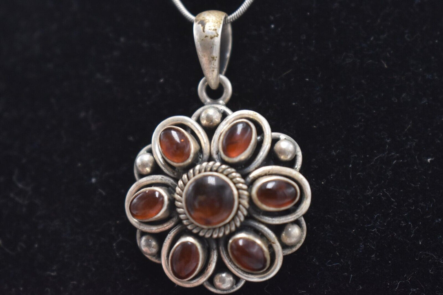 Vintage 925 Sterling Silver & Amber Pendant Necklace – 45cm