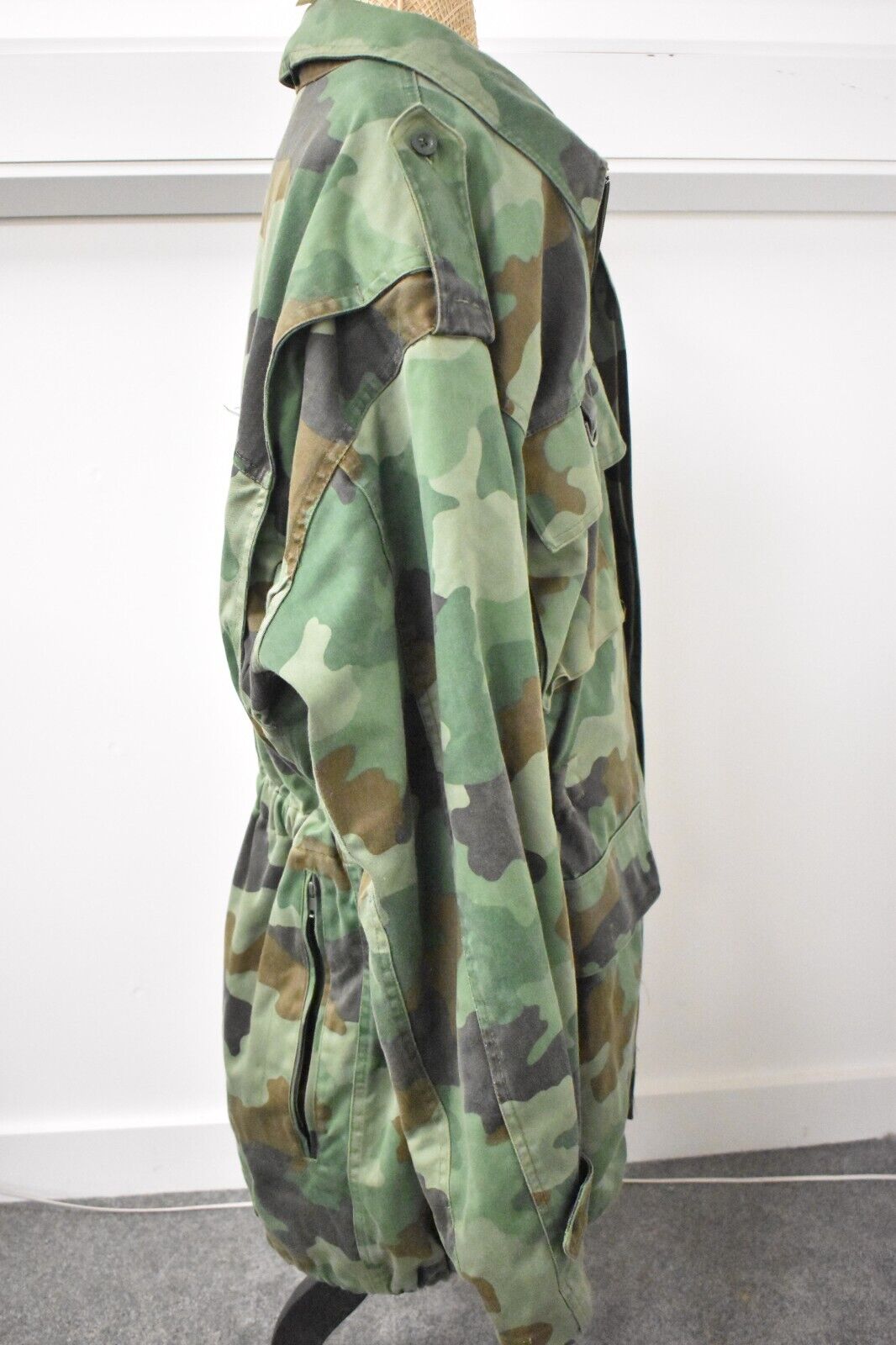 Vintage Serbian Army Oakleaf Camo Winter Coat with Liner – Chest 46", Large