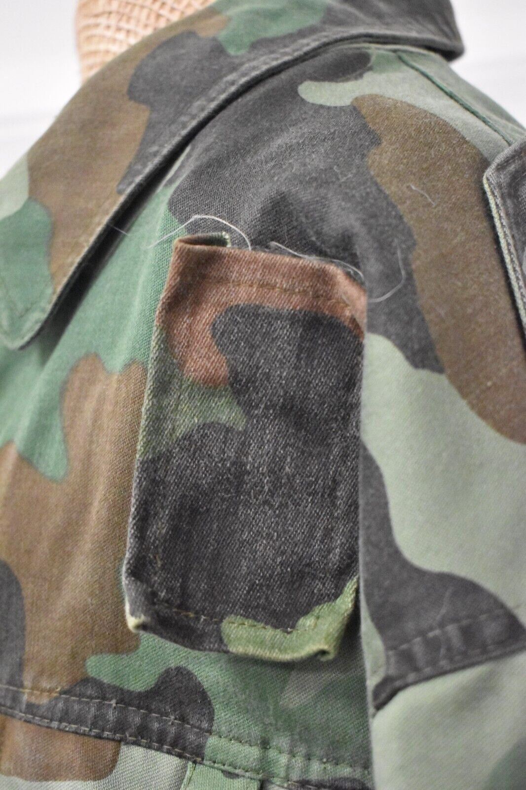 Vintage Serbian Army Oakleaf Camo Winter Coat with Liner – Chest 46", Large