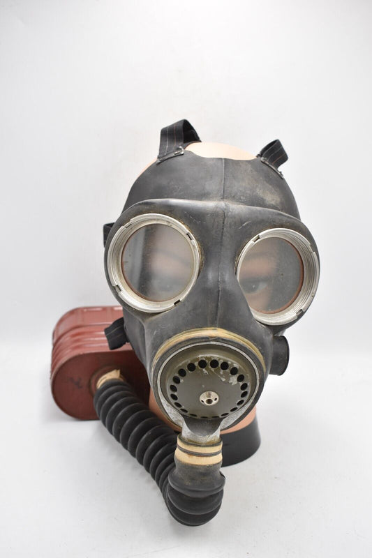 British Army Gas Mask No. 4 MKIII and Haversack – Dated 1941