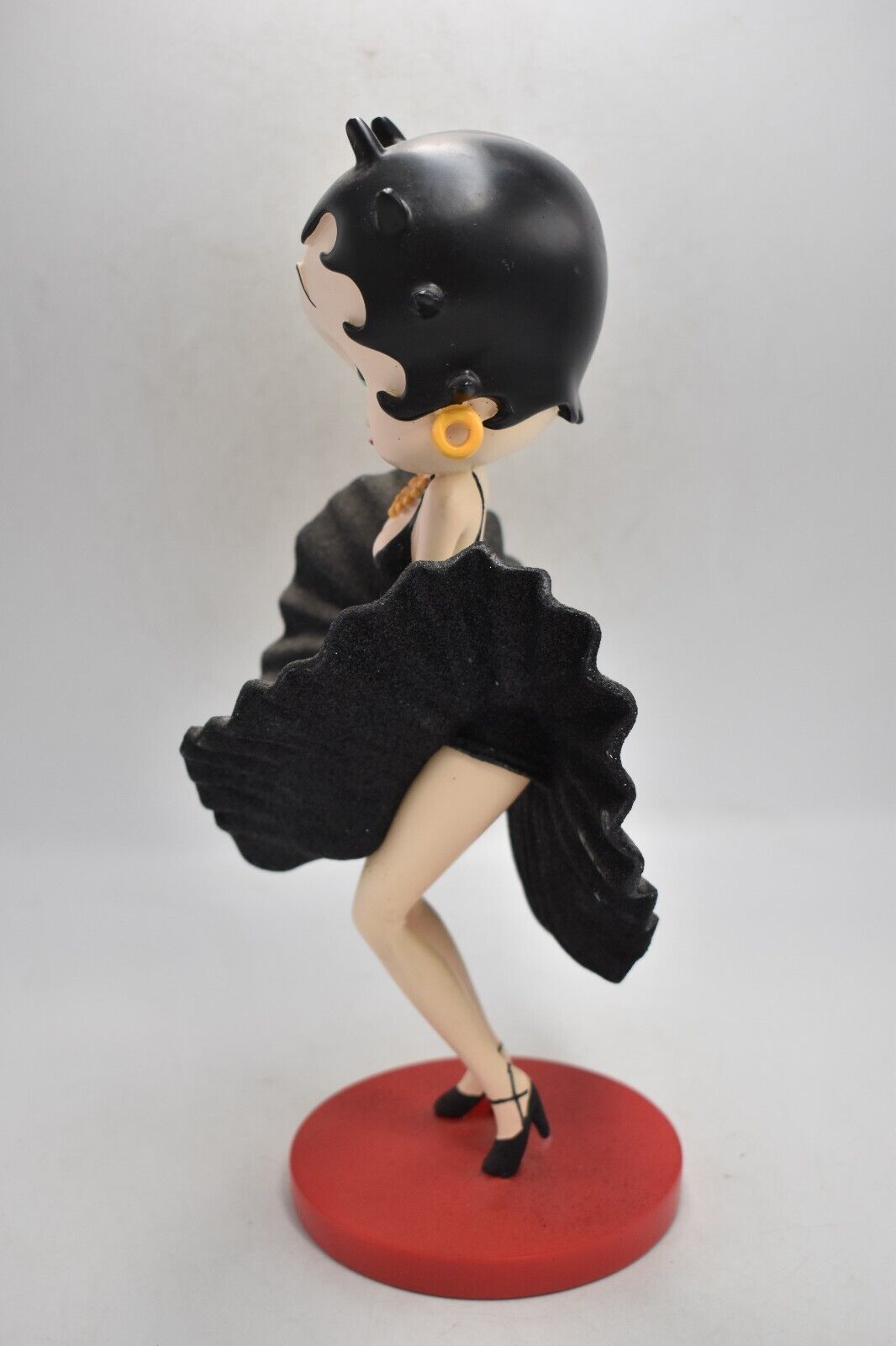 Betty Boop Cool Breeze Black Dress Figurine – King Features Syndicate