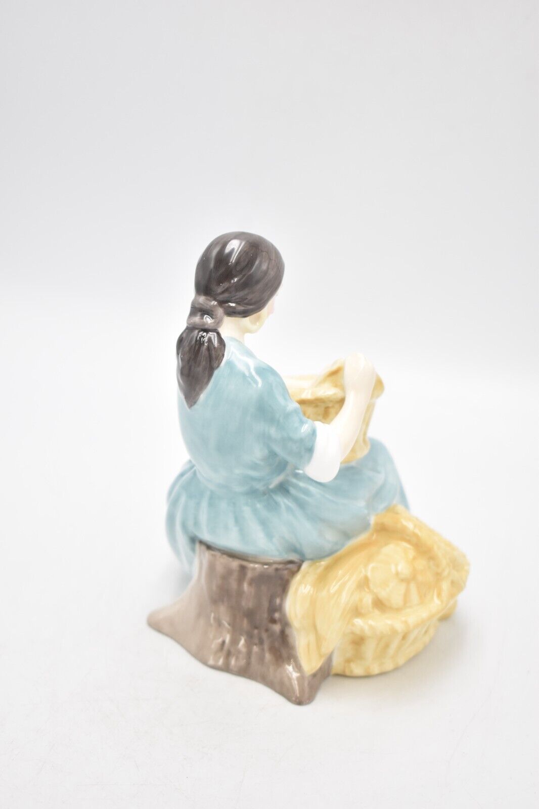 Royal Doulton The Basket Weaver HN2245 Retired Figurine Ornament