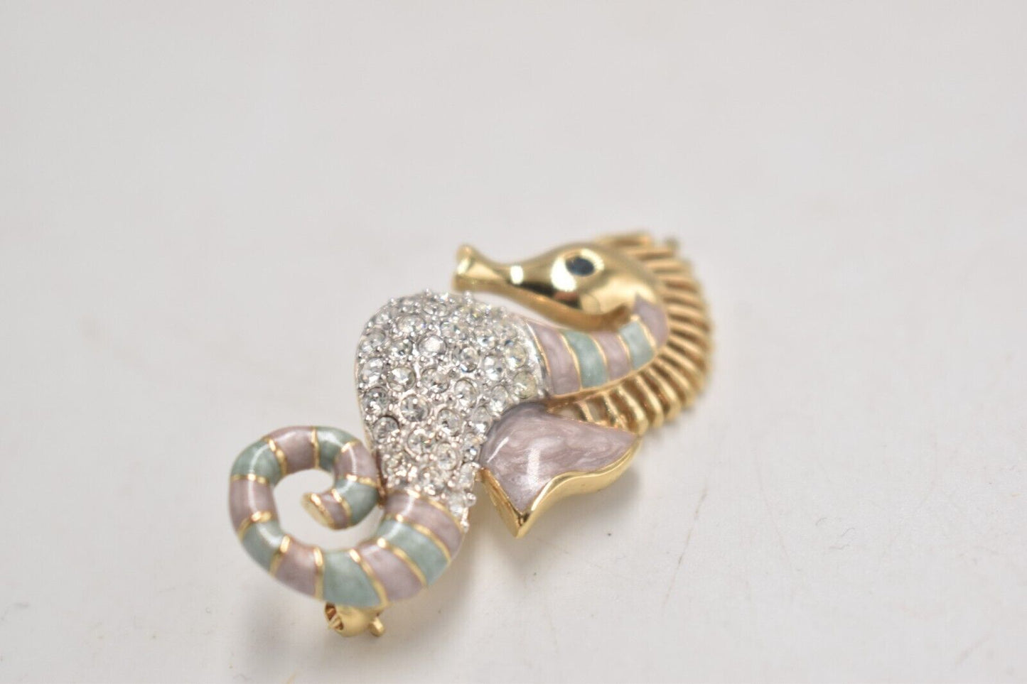 Vintage Seahorse Brooch – Rhinestone & Enamel – Costume Jewellery