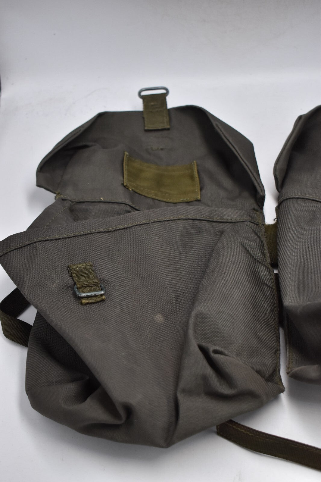 British Army 58 Pattern MKII Nylon/Butyl Trials Kidney Pouches – Dated 1977