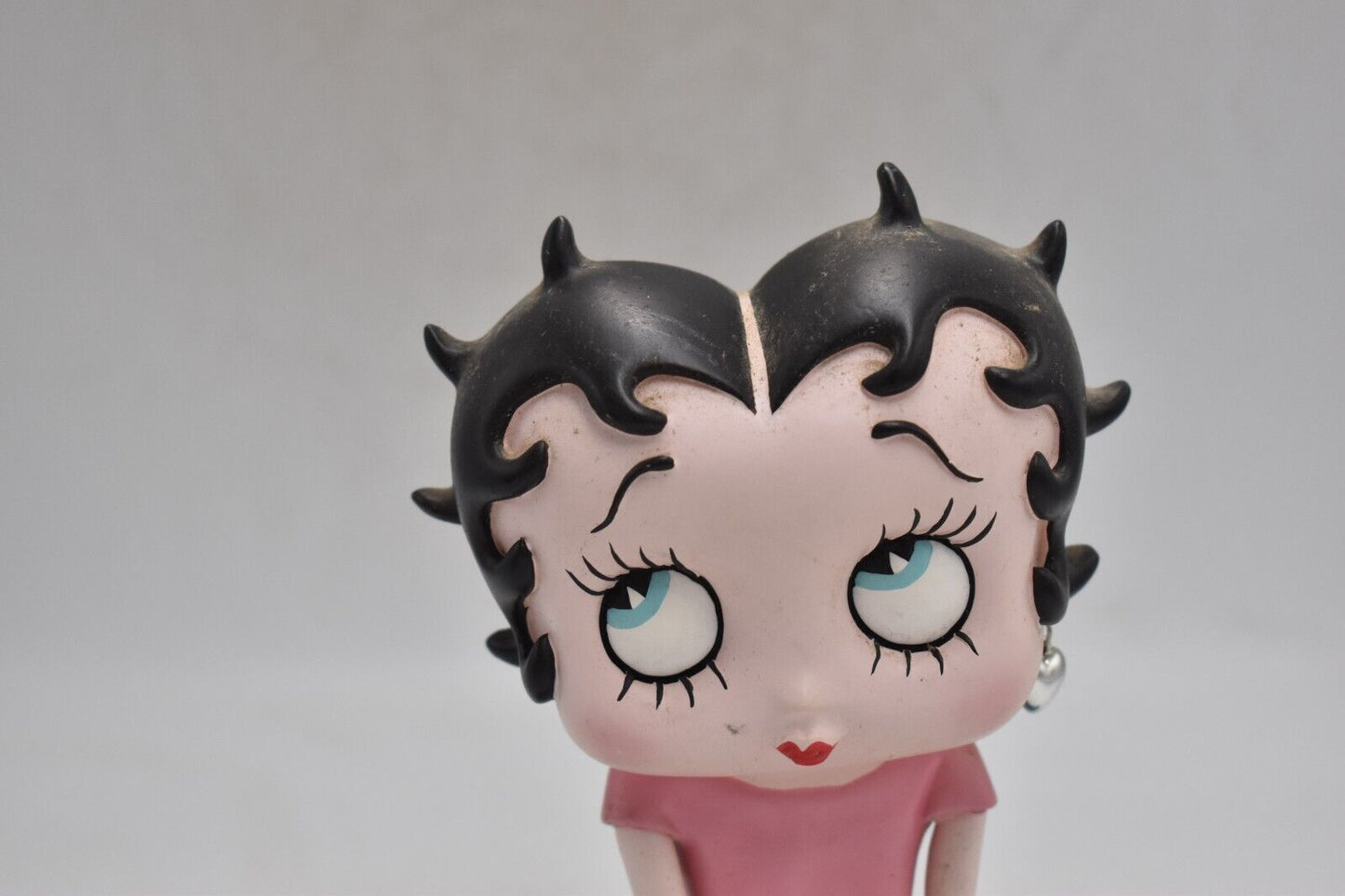 Betty Boop Sitting Cross-Legged Figurine – King Features Syndicate