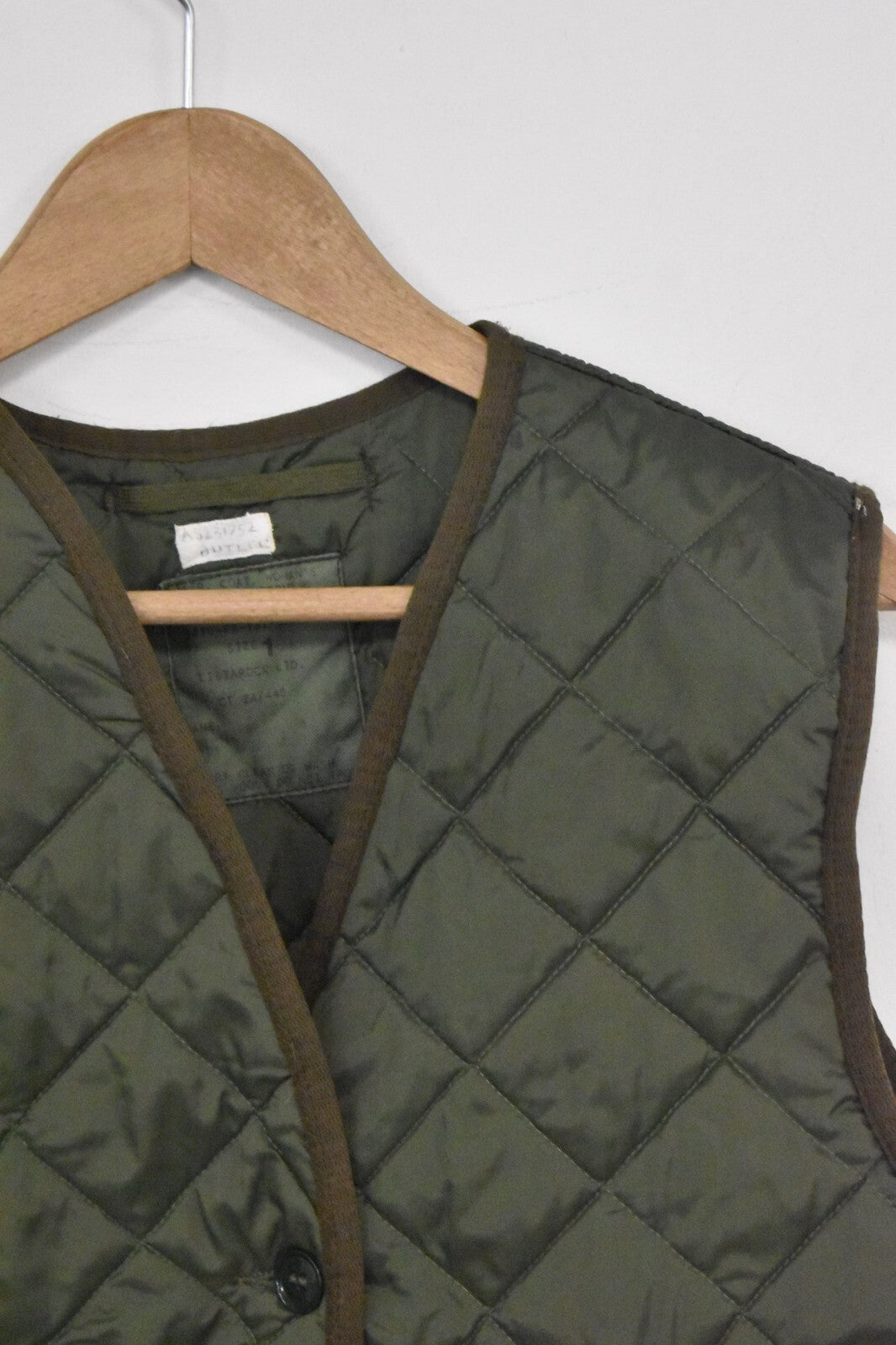 British Army Cold Weather Women's Liner Gilet – 36" Chest – 1972 Pattern