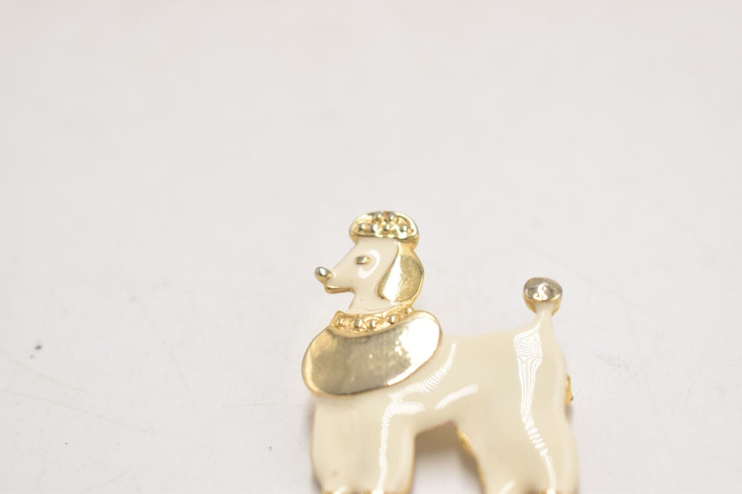 Vintage Poodle Dog Brooch – Cream & Gold Tone Women's Jewellery, 4cm