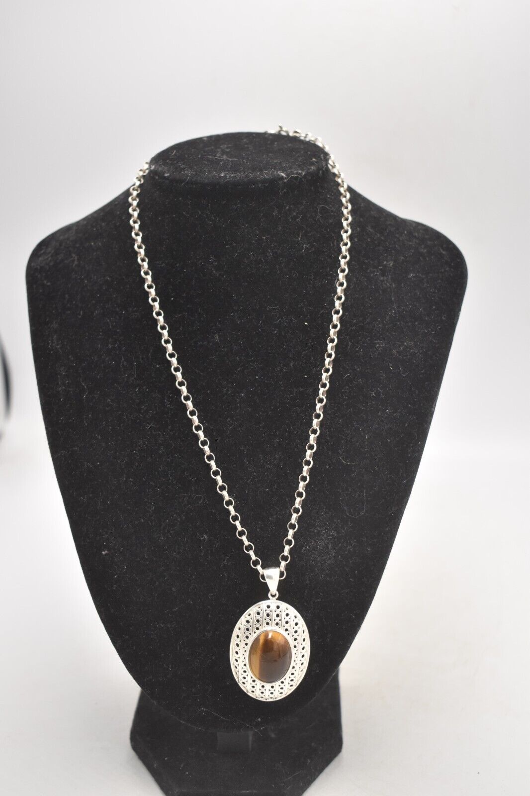 Vintage Sterling Silver 925 Tiger Eye Pendant Necklace – 46cm, 17.1g