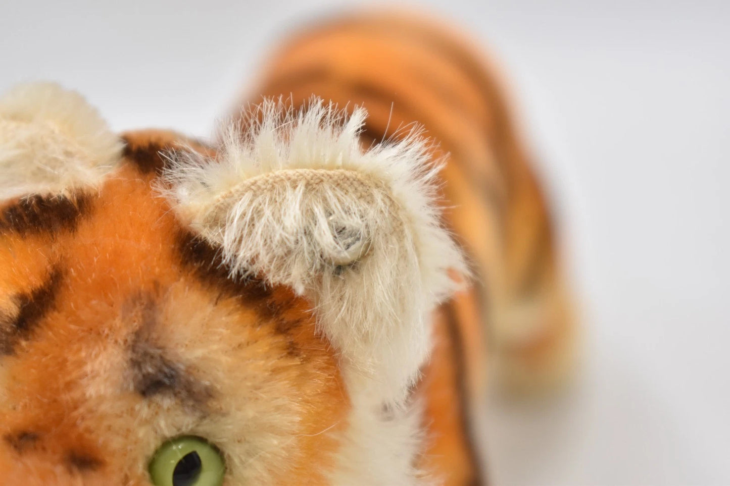 Vintage Steiff Tiger 1950s 1960s Mohair Ear Button
