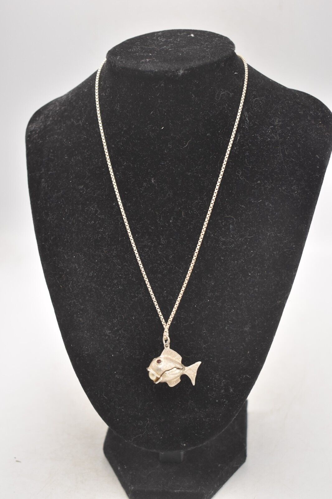 Vintage 925 Sterling Silver Fish Pendant Necklace – Italy