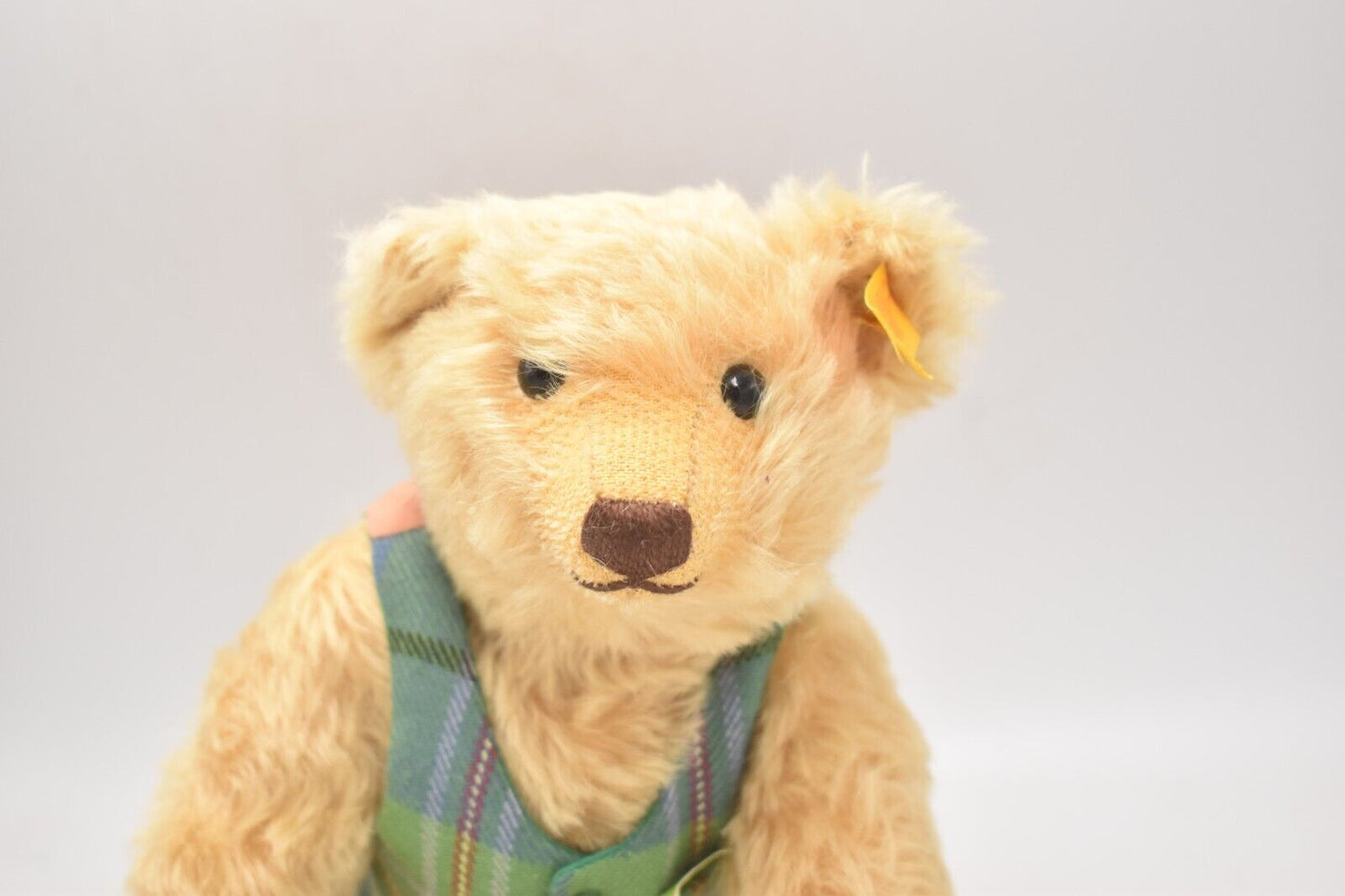 Steiff The Flying Scotsman Teddy Bear 004230 – Retired, Golden Mohair