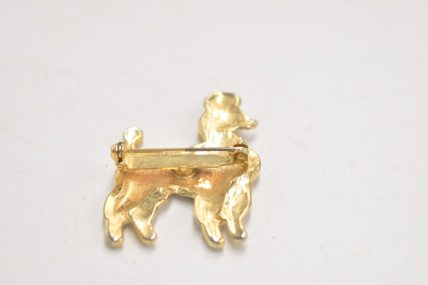 Vintage Poodle Dog Brooch – Cream & Gold Tone Women's Jewellery, 4cm