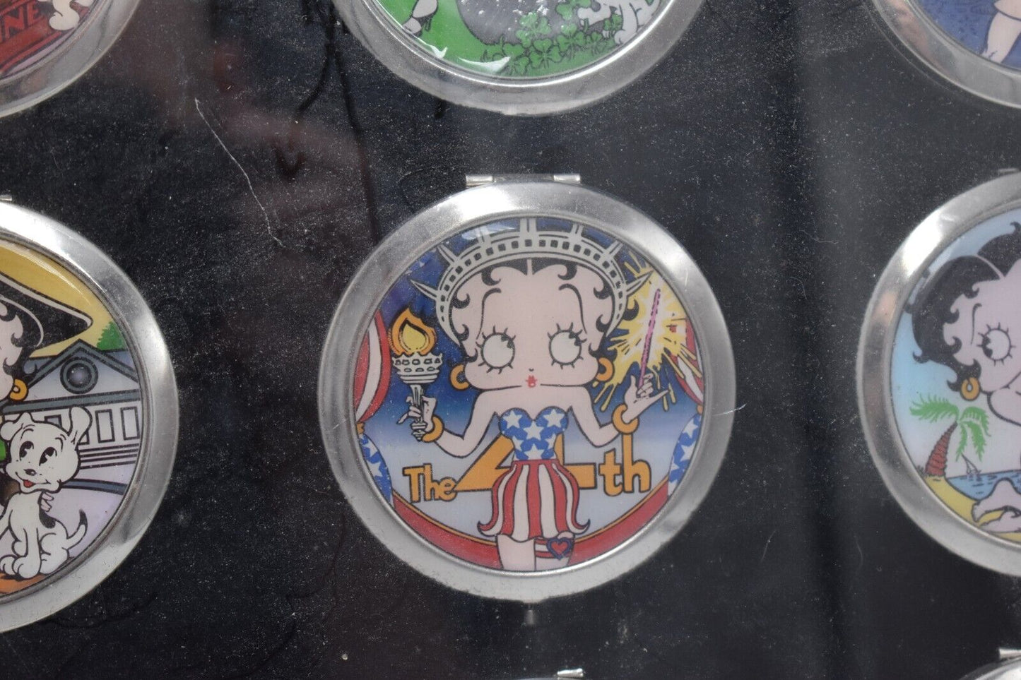 Willabee & Ward Betty Boop Compact Mirror Collection – Wooden Glass Case