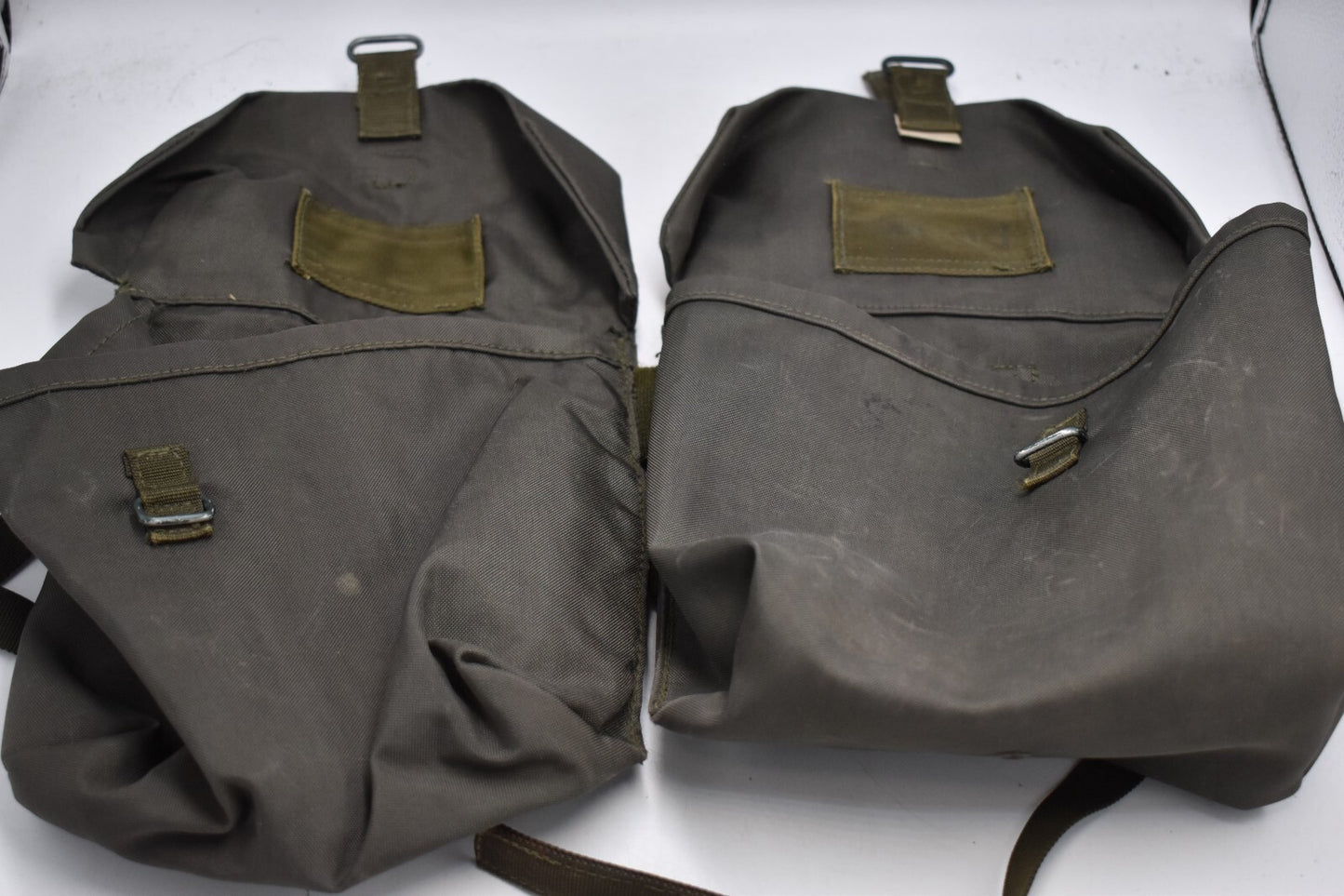 British Army 58 Pattern MKII Nylon/Butyl Trials Kidney Pouches – Dated 1977