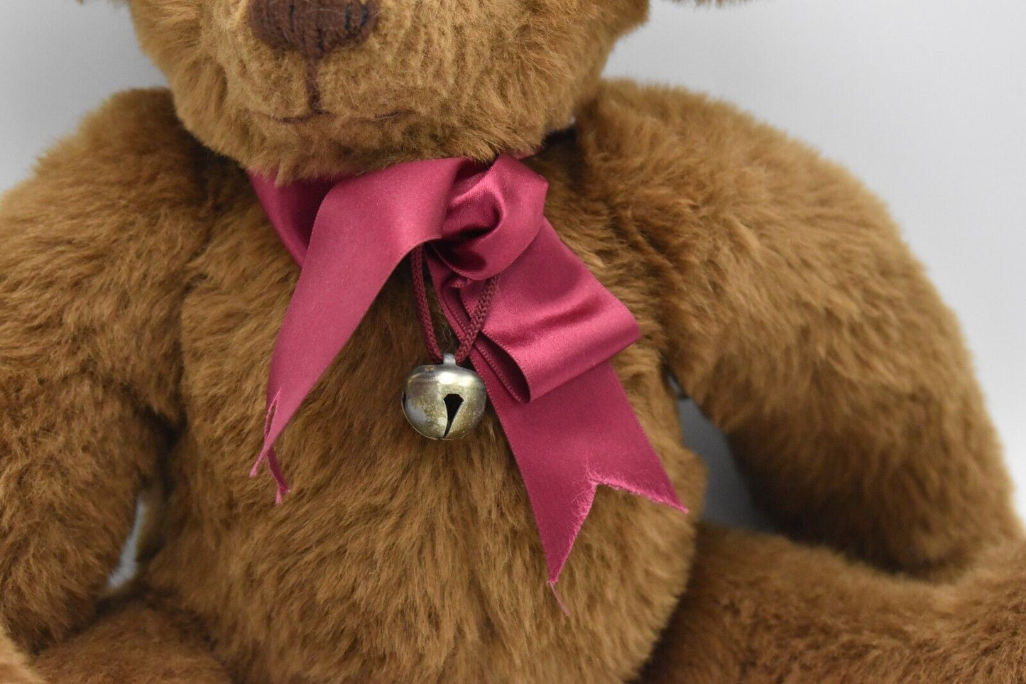 Artist Teddy Bear by Rugly Bear – Bernice Smith – Handcrafted Collectible