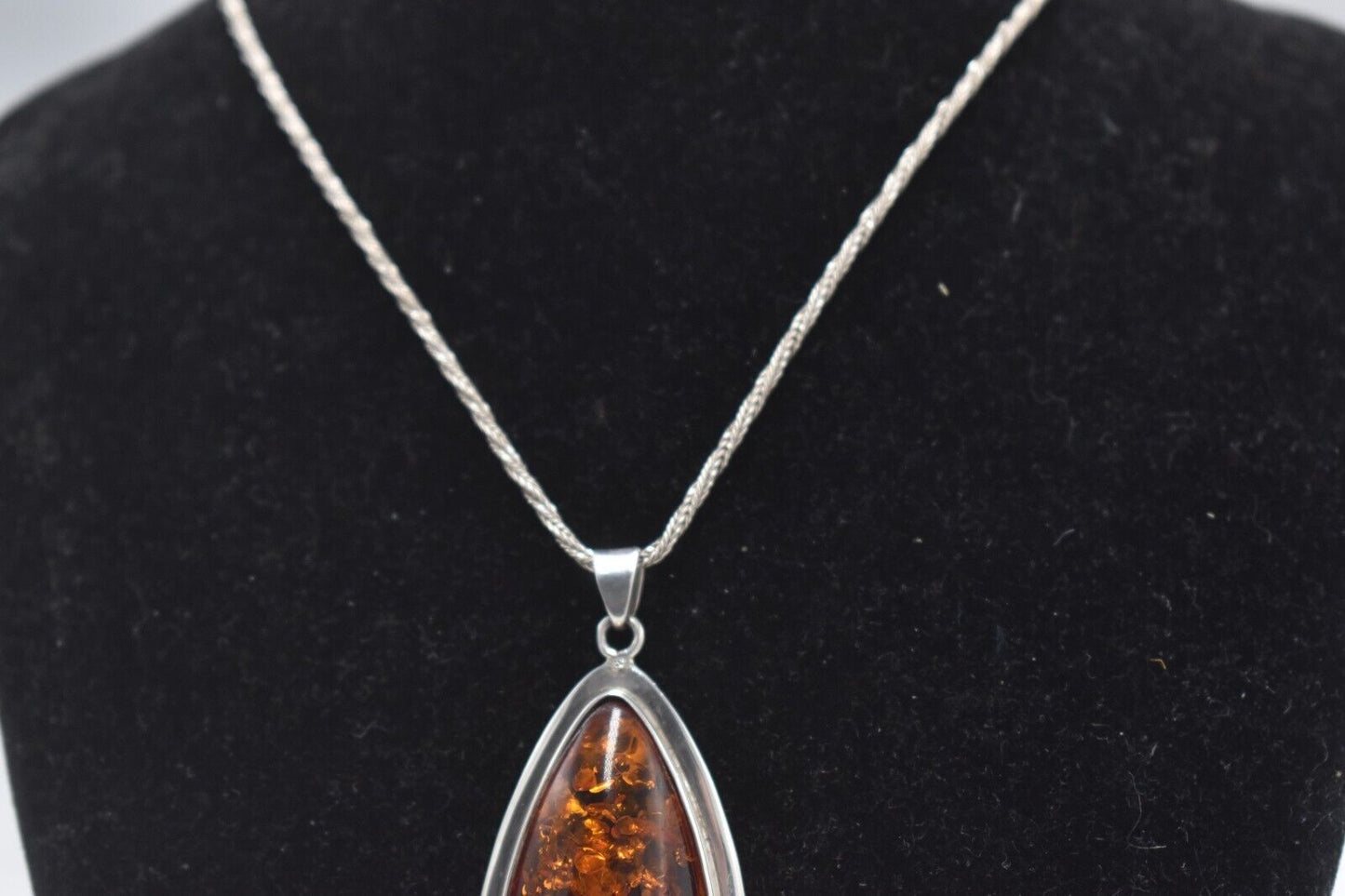 Vintage Sterling Silver 925 Necklace with Amber Pendant – 50cm, 23g