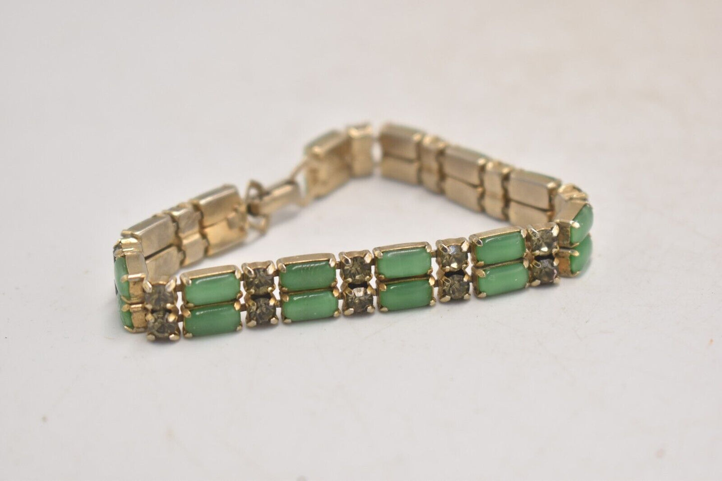 Vintage Gold Tone Green Chalcedony Tennis Bracelet – 18.5cm – Costume Jewellery