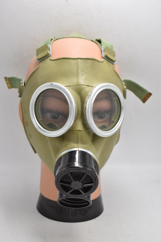 Polish Army MC1 Gas Mask – Military Surplus