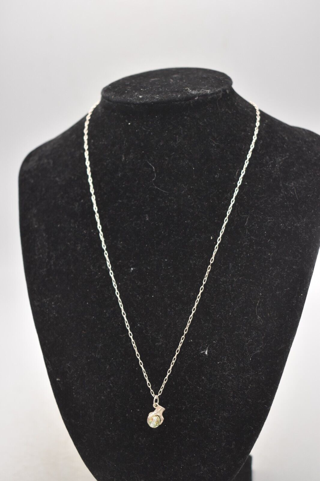 Vintage 925 Sterling Silver and Dragon Claw Pendant Necklace 45cm