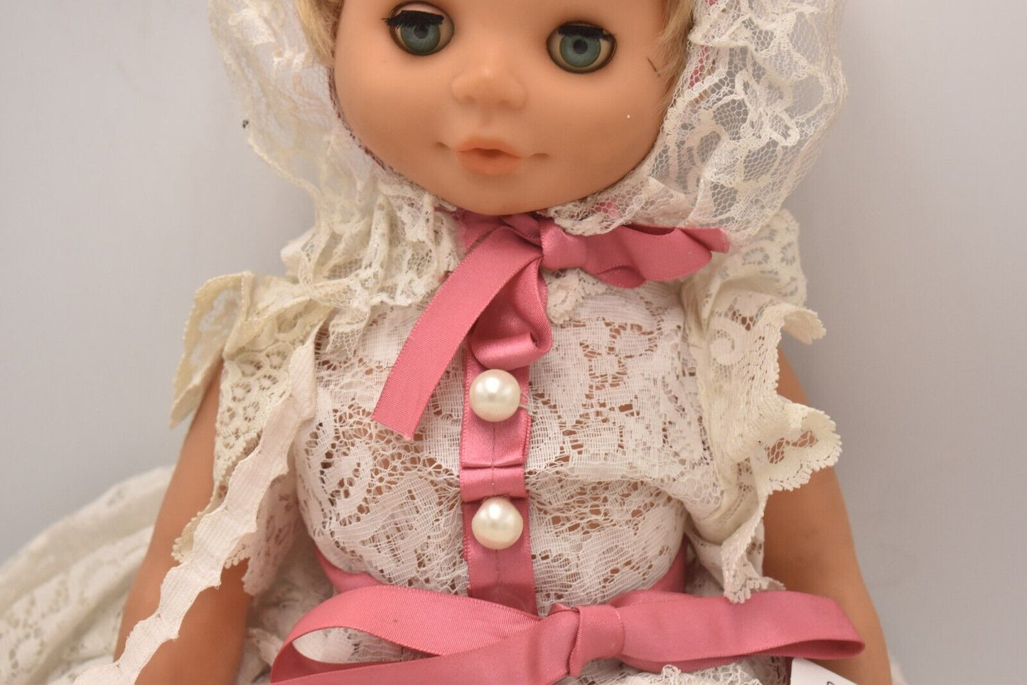 Vintage 1970s Hard Plastic Blinking Sleepy Eye Doll – Blonde Hair, Lace Outfit – 48cm
