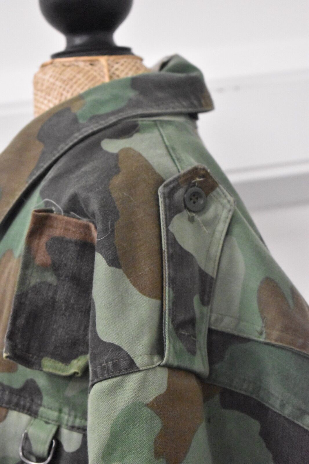 Vintage Serbian Army Oakleaf Camo Winter Coat with Liner – Chest 46", Large