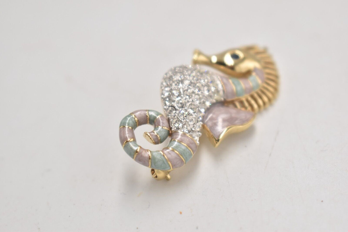 Vintage Seahorse Brooch – Rhinestone & Enamel – Costume Jewellery
