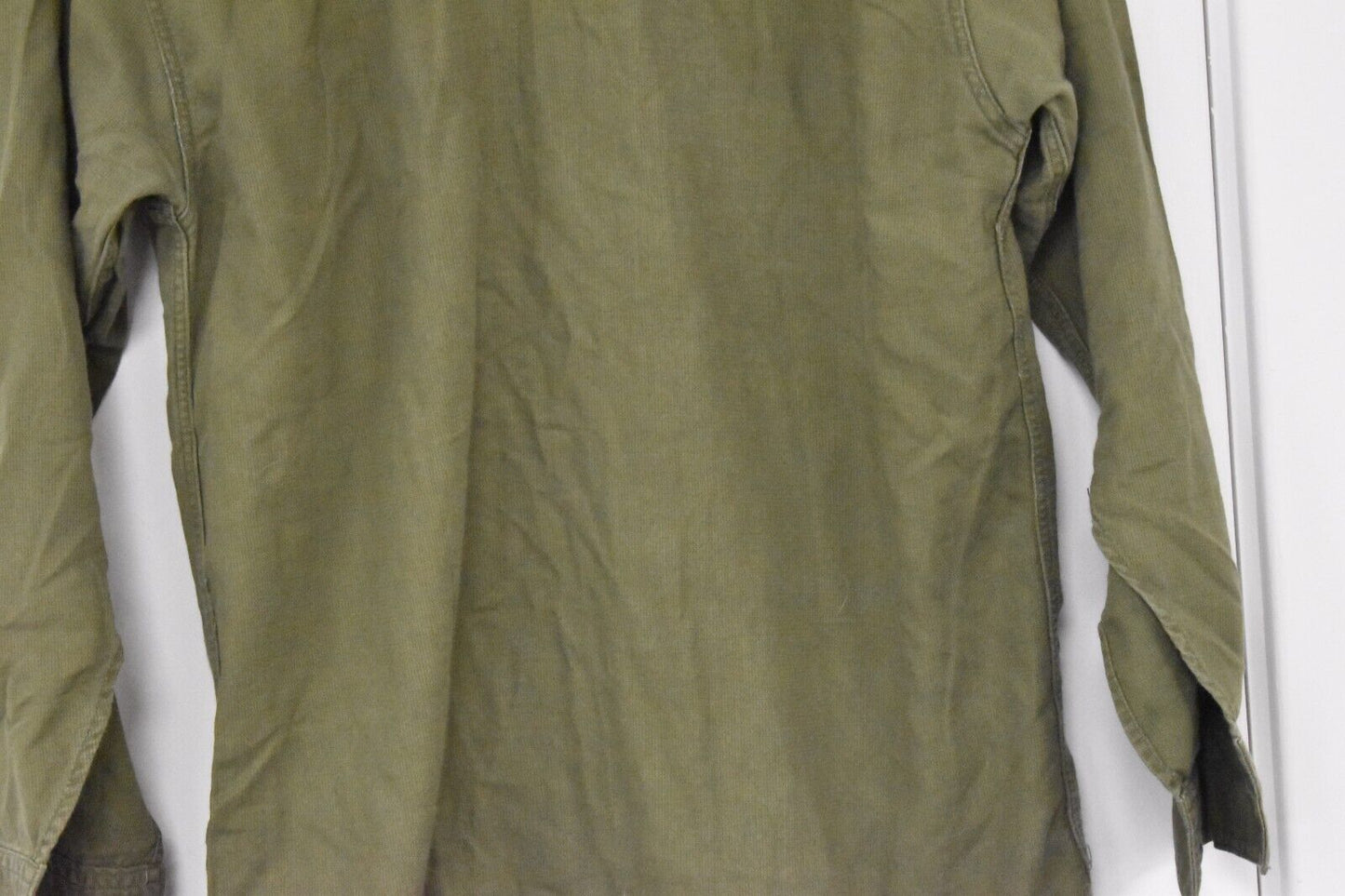 British Army 1960s Olive Green Jungle Aertex Cellular Shirt – Size 38"