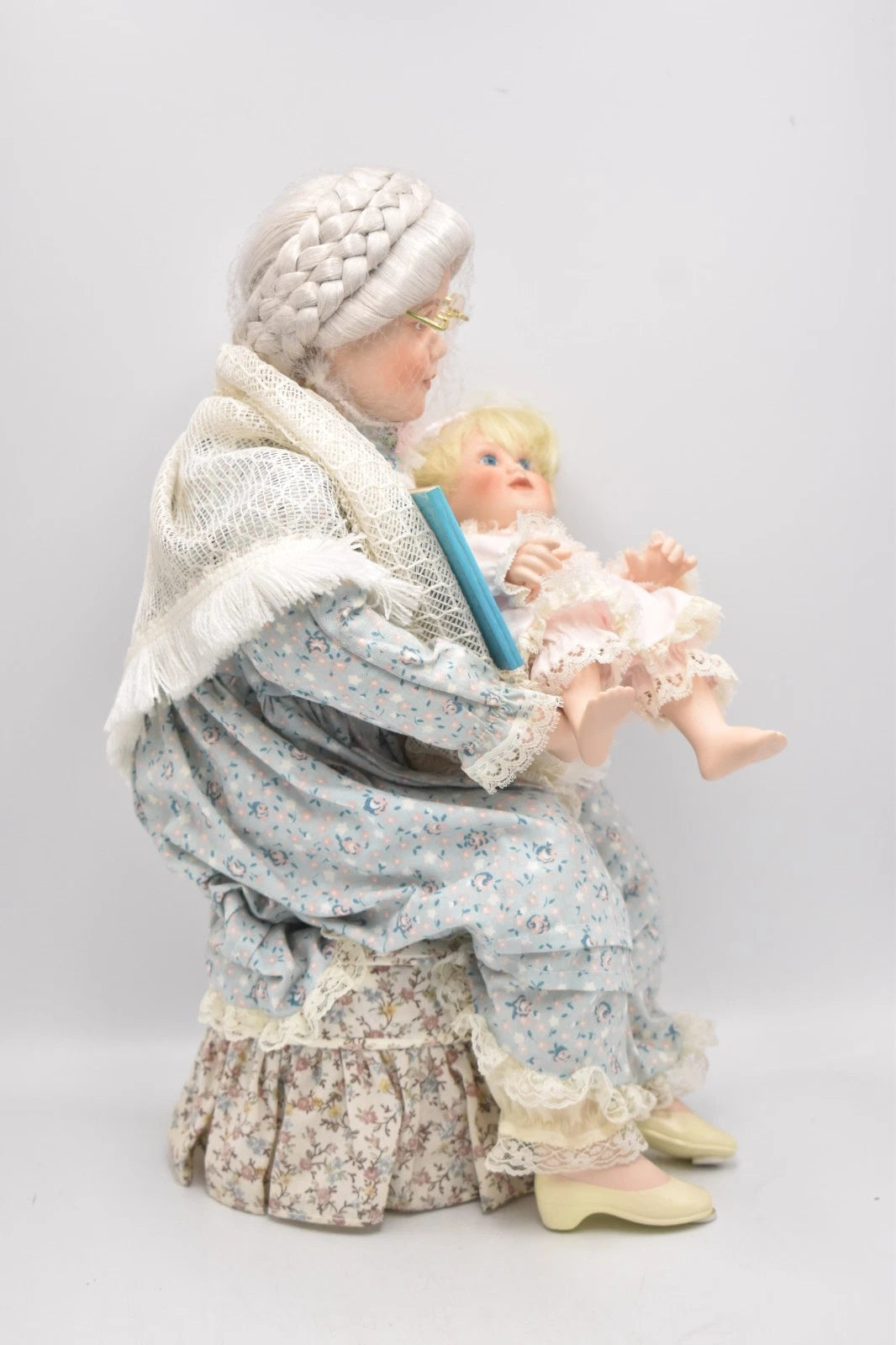 Vintage Danbury Mint Once Upon a Time Grandmother Granddaughter Porcelain Dolls