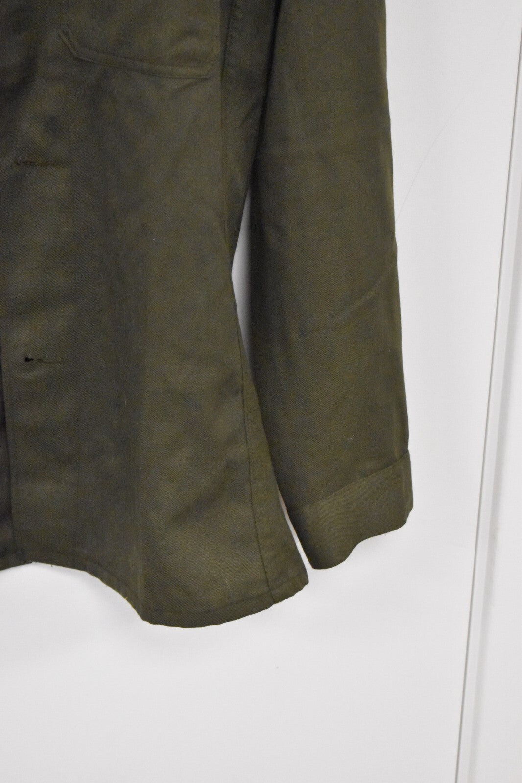 Austrian Army Field Shirt – Heereseigentum Olive – Dated 1983 – 40" Chest