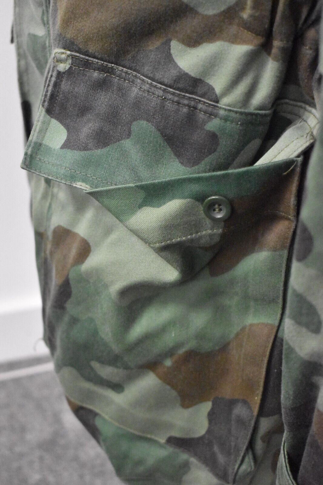 Vintage Serbian Army Oakleaf Camo Winter Coat with Liner – Chest 46", Large