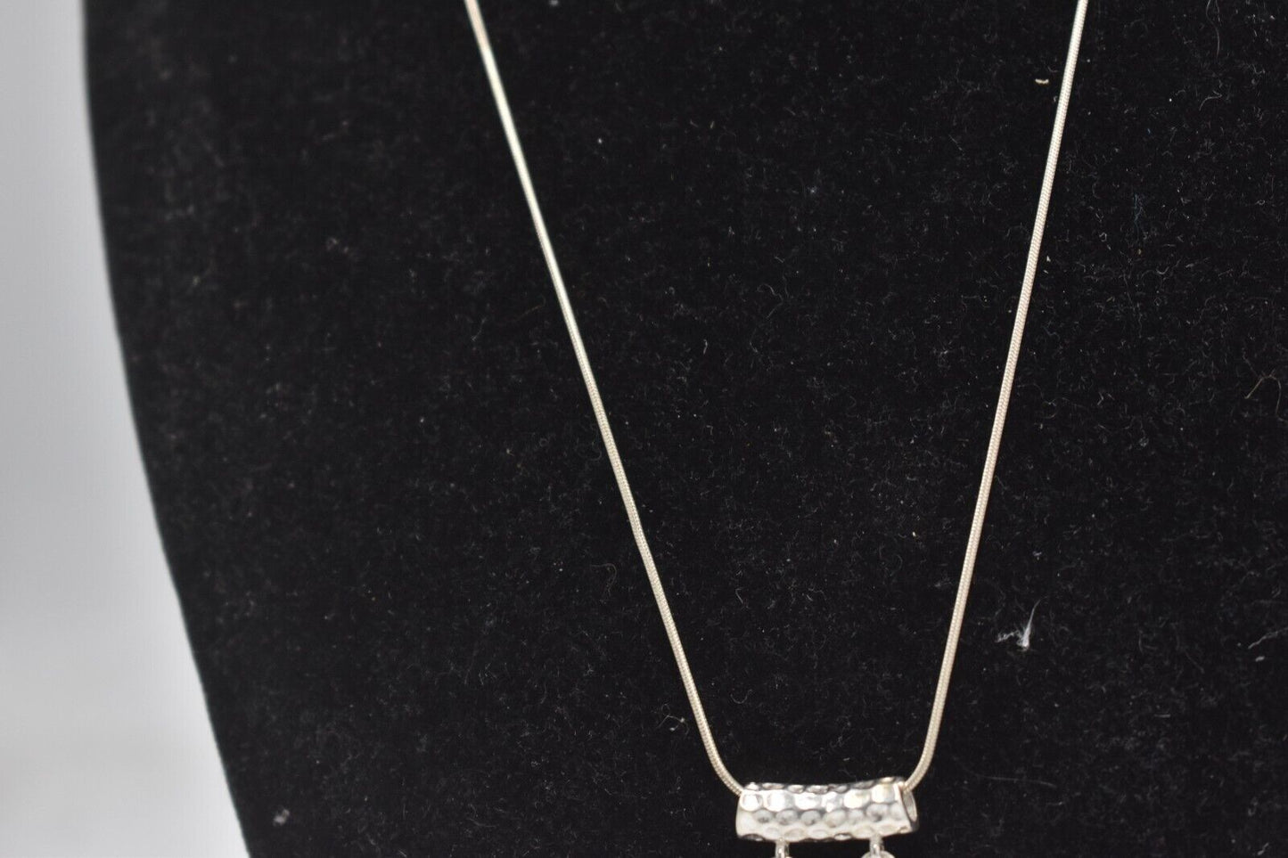 Vintage Sterling Silver 925 and Calsilica Pendant Necklace 46cm