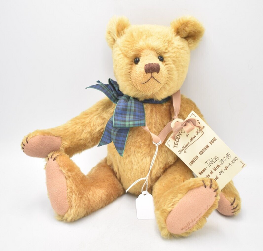 Artist Teddy Bear by Kathleen Ann Holian Tobias OOAK Signed & Tagged