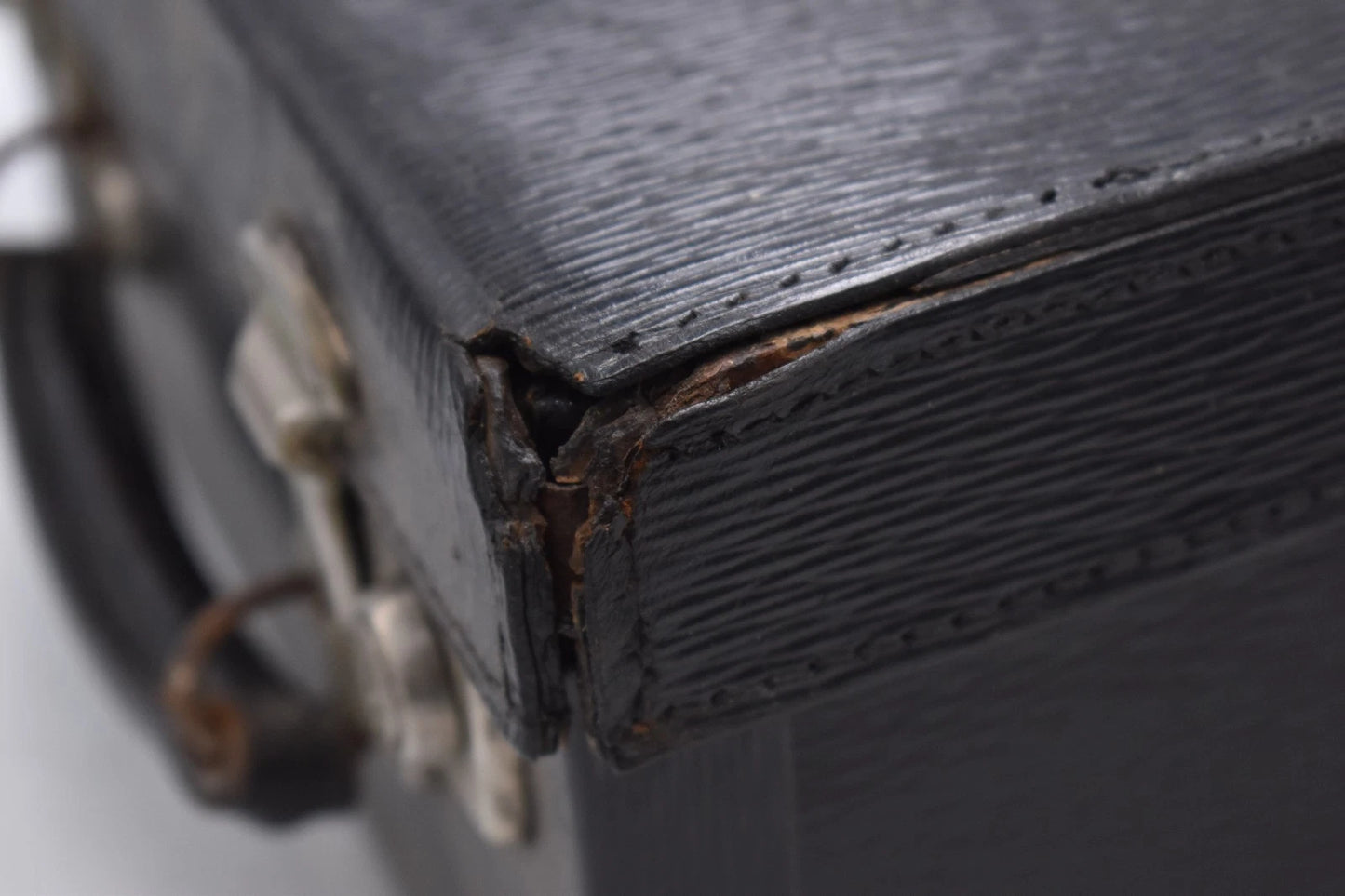 Antique Doctor’s Apothecary Leather Fitted Case Black Cheney Locks 30cm