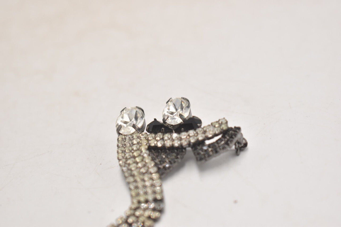Vintage Rhinestone Glitzy Dancing Couple Brooch – Women's Jewellery
