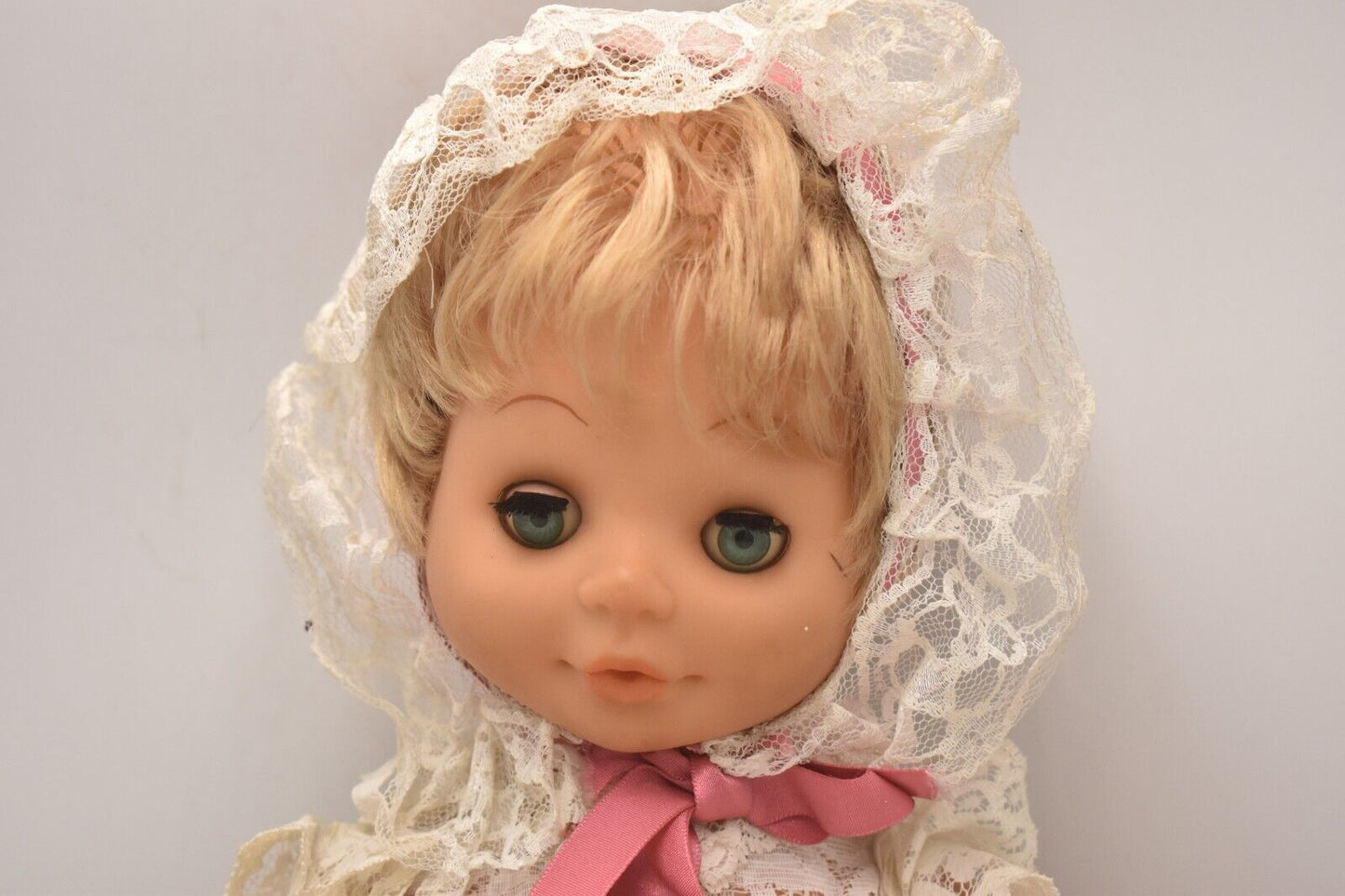 Vintage 1970s Hard Plastic Blinking Sleepy Eye Doll – Blonde Hair, Lace Outfit – 48cm