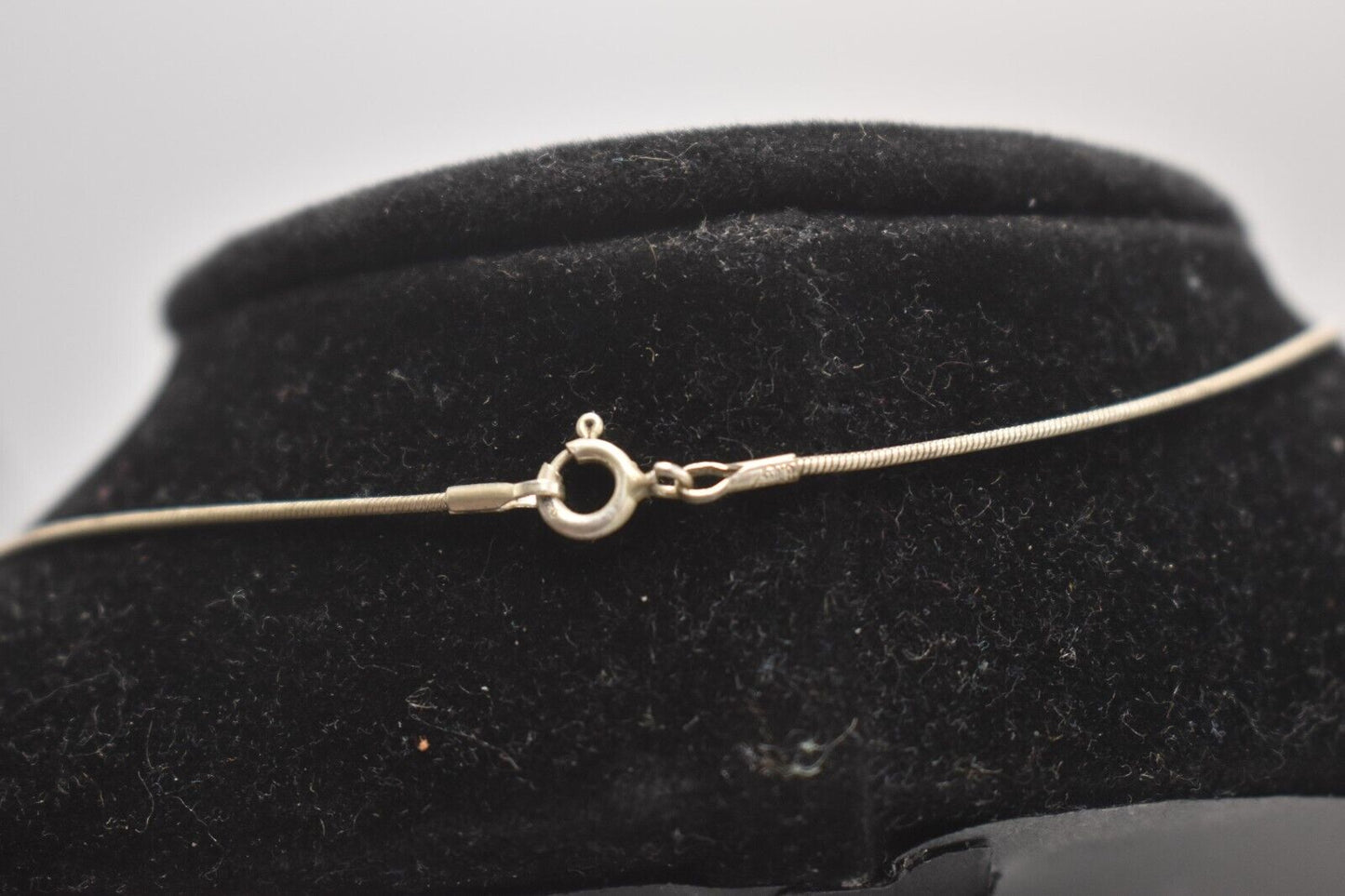 Vintage 925 Sterling Silver & Amber Pendant Necklace – 45cm